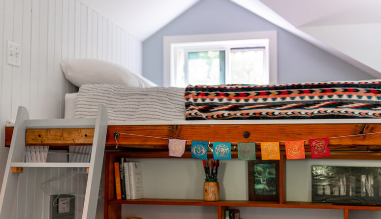 Bedroom with Bunk